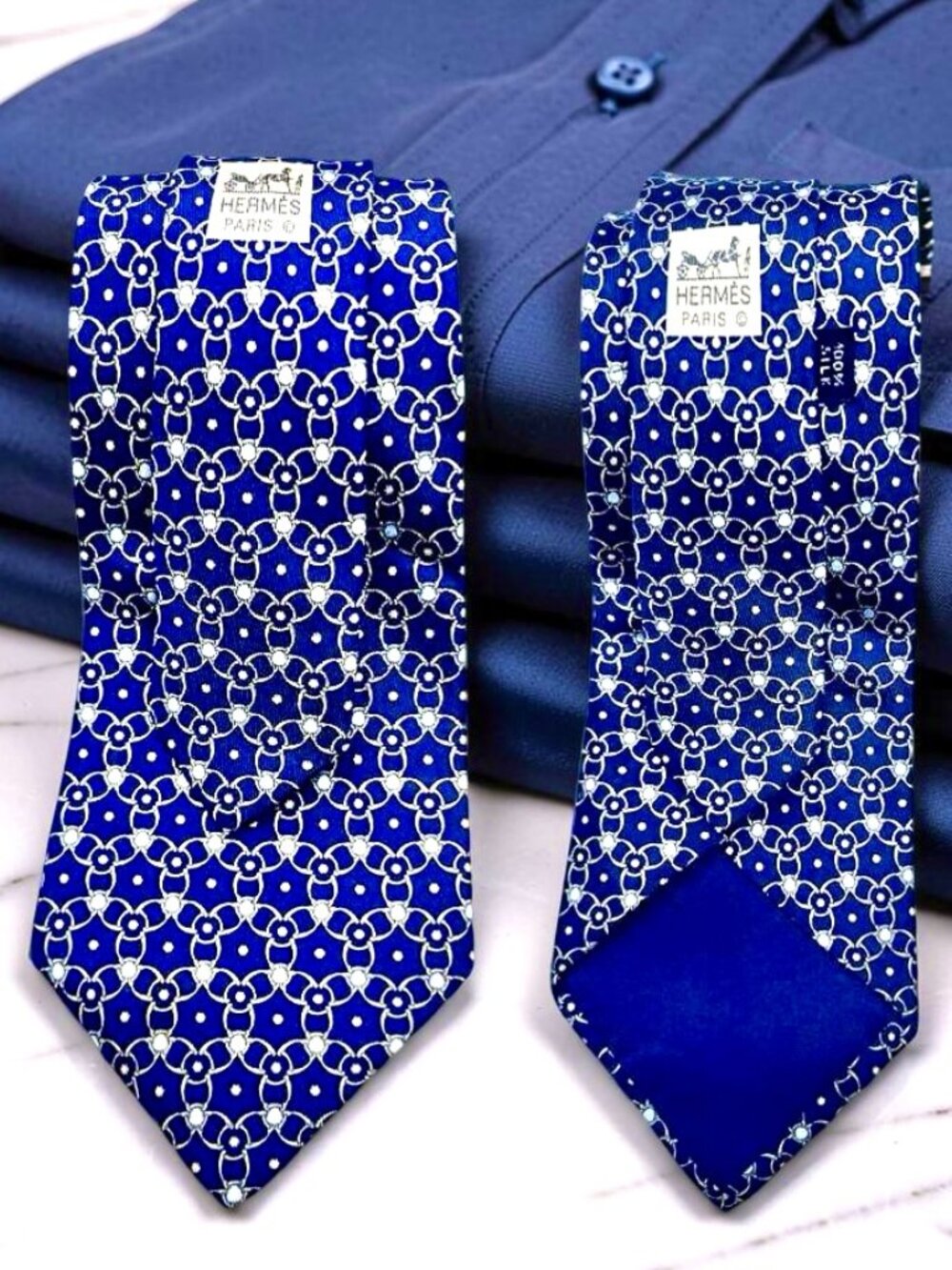 Classic Hermes Paris  Necktie  Silk Bue Gold Abstract Made In France7575 SA(51
